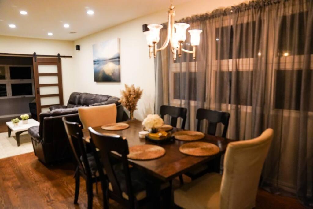Nice And Cozy. Sleeps 5. Apartamento Chicago Exterior foto