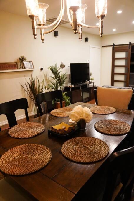 Nice And Cozy. Sleeps 5. Apartamento Chicago Exterior foto